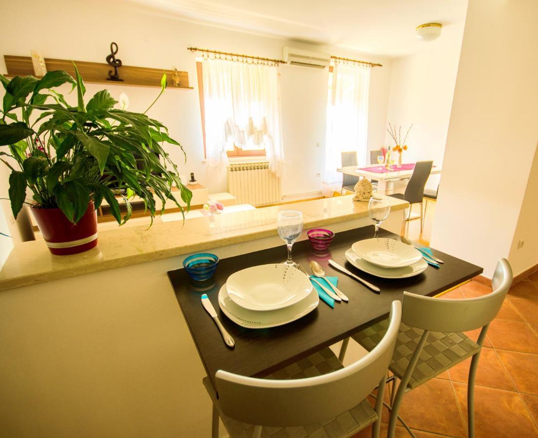 Apartment Ivis Vinkuran Esterno foto